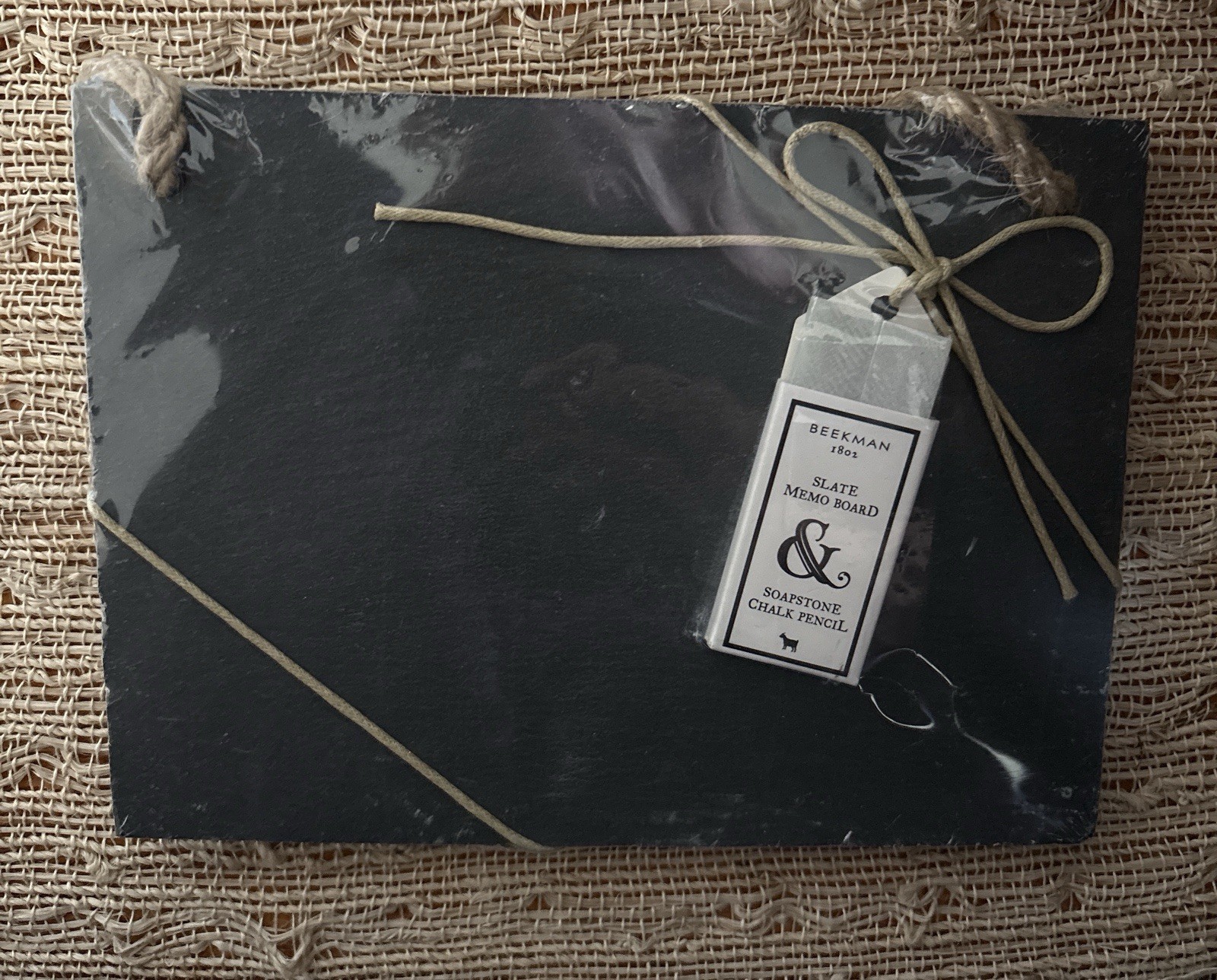 Beekman 1802 Slate Hanging Memo Chalk Board & Soapstone Chalk Pencil 7” x 5.5”