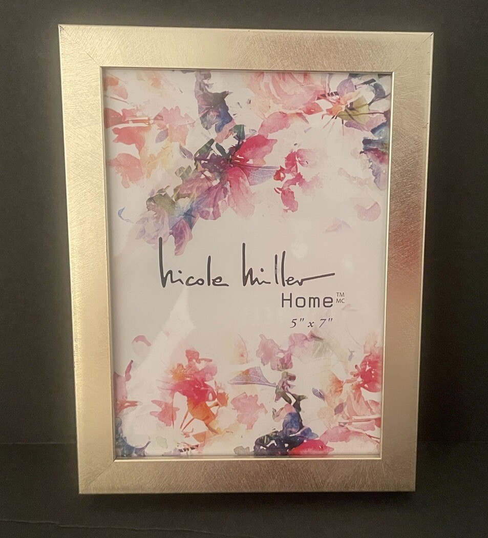 Nicole Miller Home Brushed Gold 5 X 7 in Metal Frame NWOB