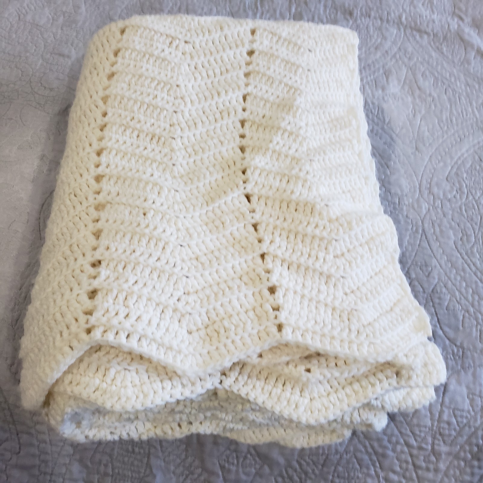 Crochet Afghan Throw Blanket 54×78 Cream Chevron Textured Knit Farmhouse Decor