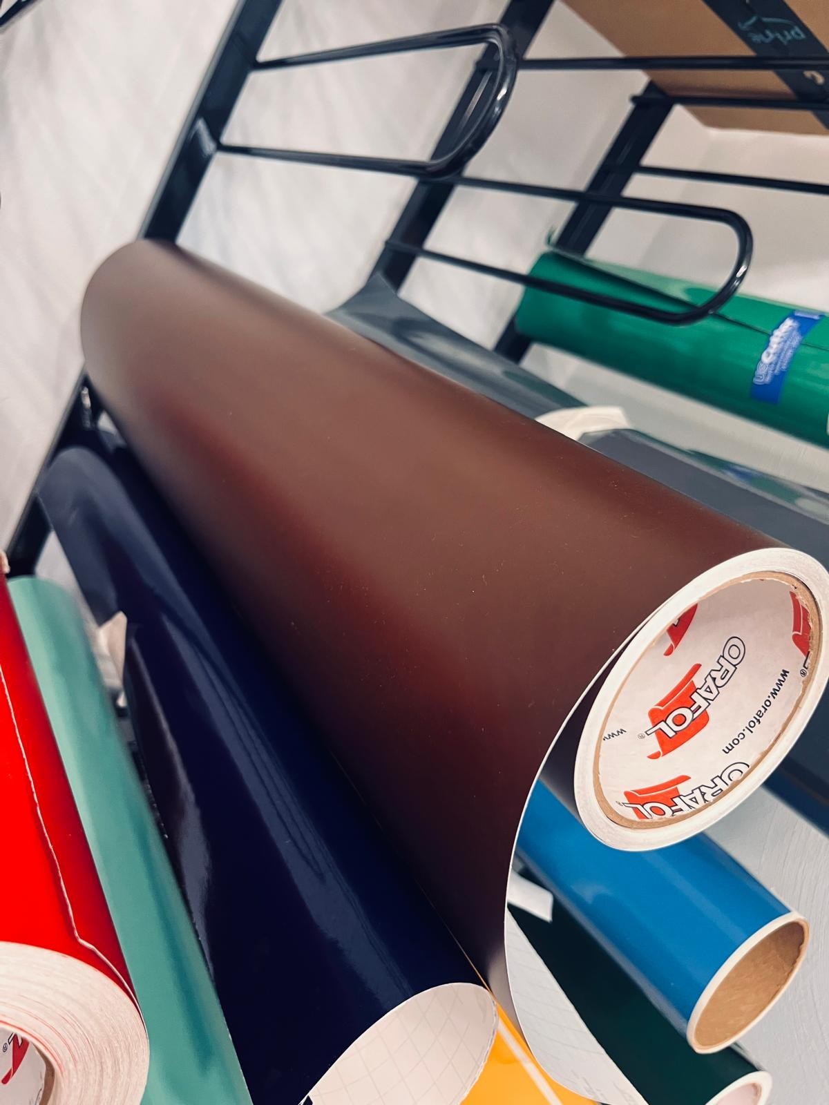 ORACAL 651 Calendered Vinyl Film roll 24 in by 8 yards Matte Brown 080