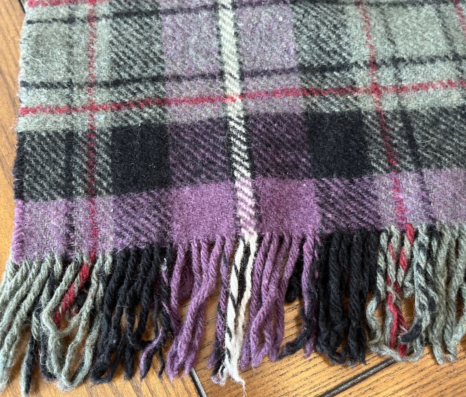 James Pringle Weavers Purple Plaid Wool Throw Blanket Scotland Fringe 55×44