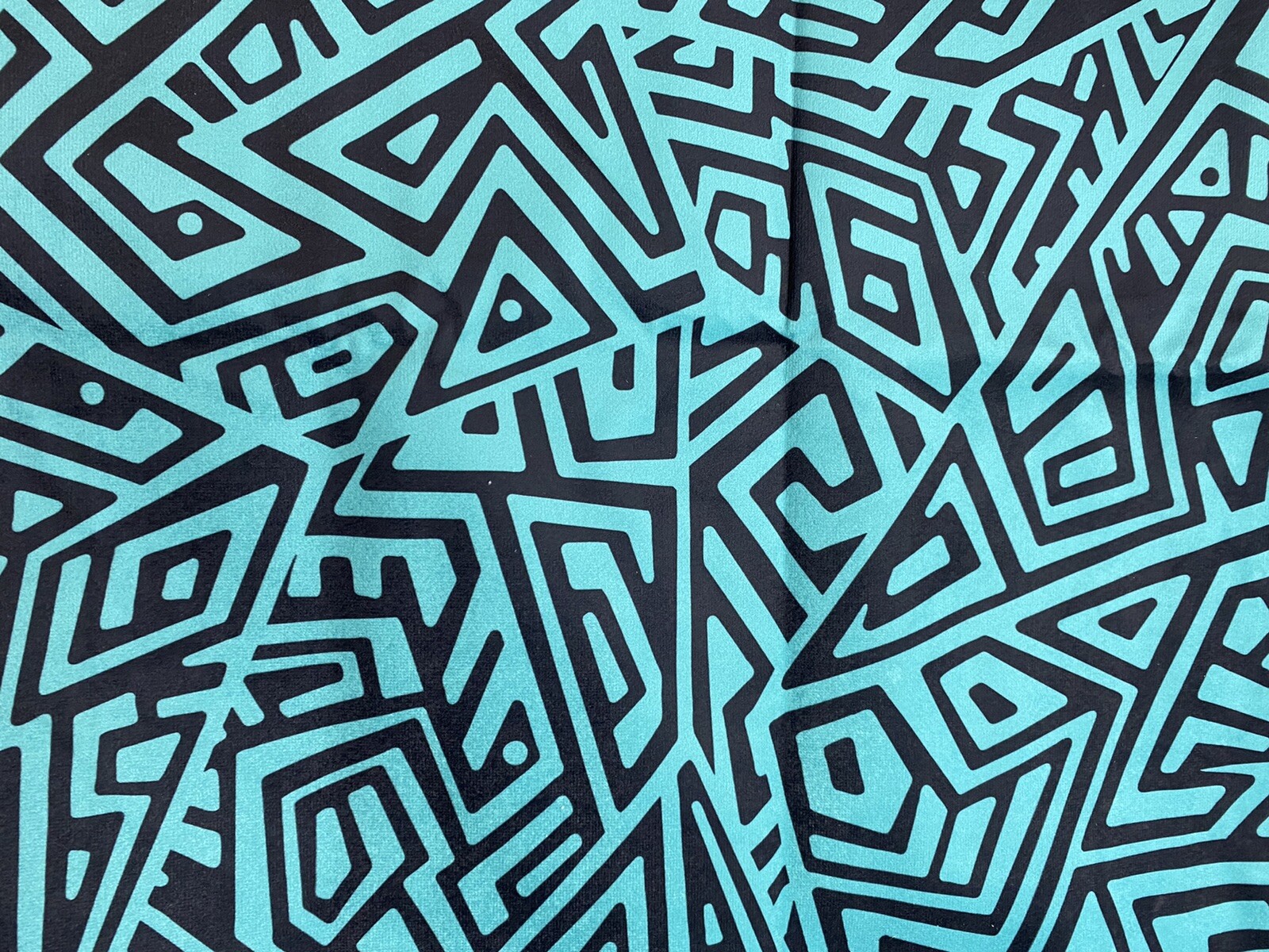 Set of 2 Decorative Pillow Case maze pattern for Sofa/bed teal/black size 17X17″