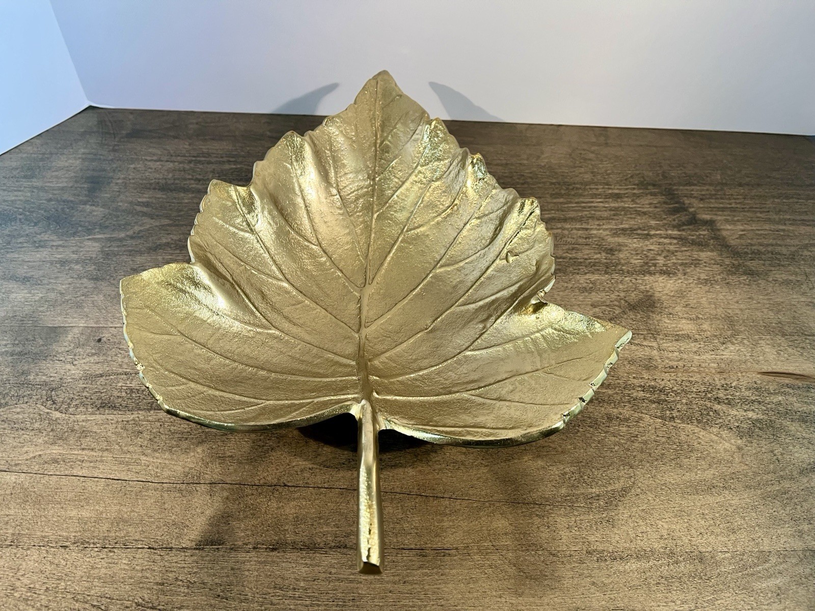 Extra Large 14″ GOLDEN LEAF SHAPED DECORATIVE TRAY Home Decor Accent Piece Gold