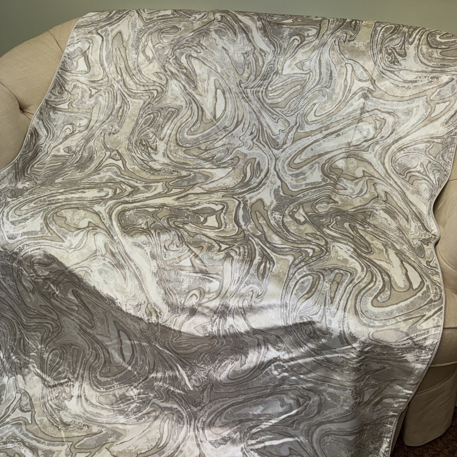 Hand Made Custom Finest Silk Velvet Finished Edge Silver White 54 X 100 Throw