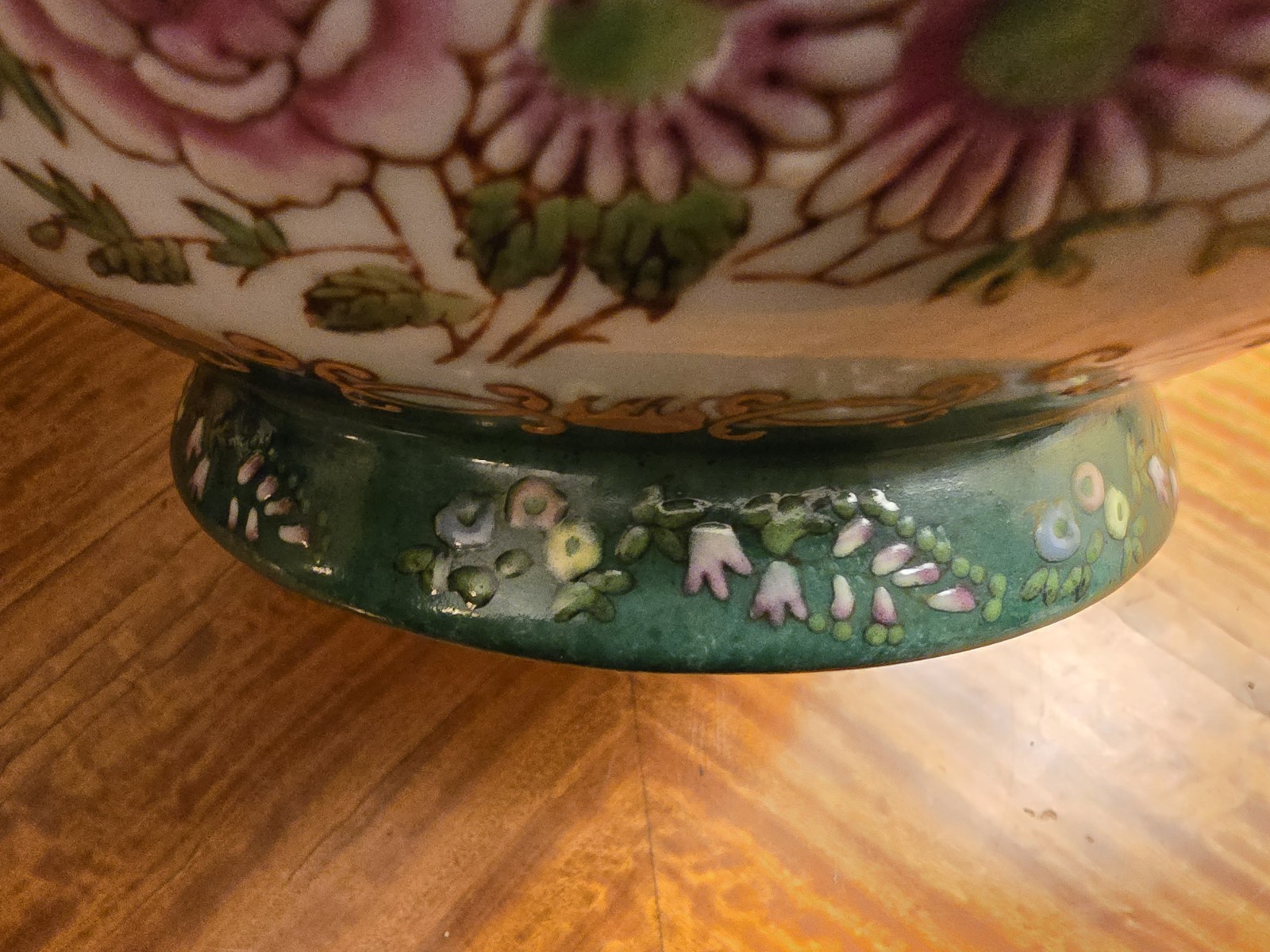 10″ Green Glazed Decorative Footed Bowl w/ Enameled Floral Design & Gold Detail