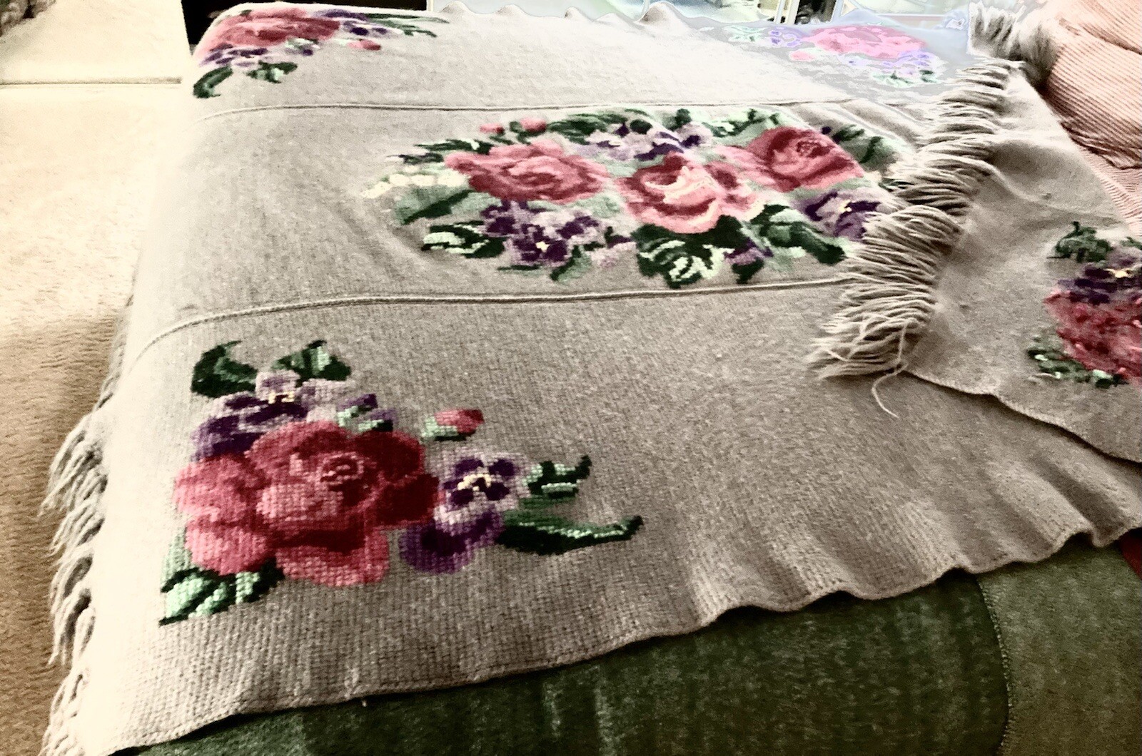 Hand-Knitted? Heavy Purple Fringed Bed Throw w/Bursts of Embroidered Red Roses