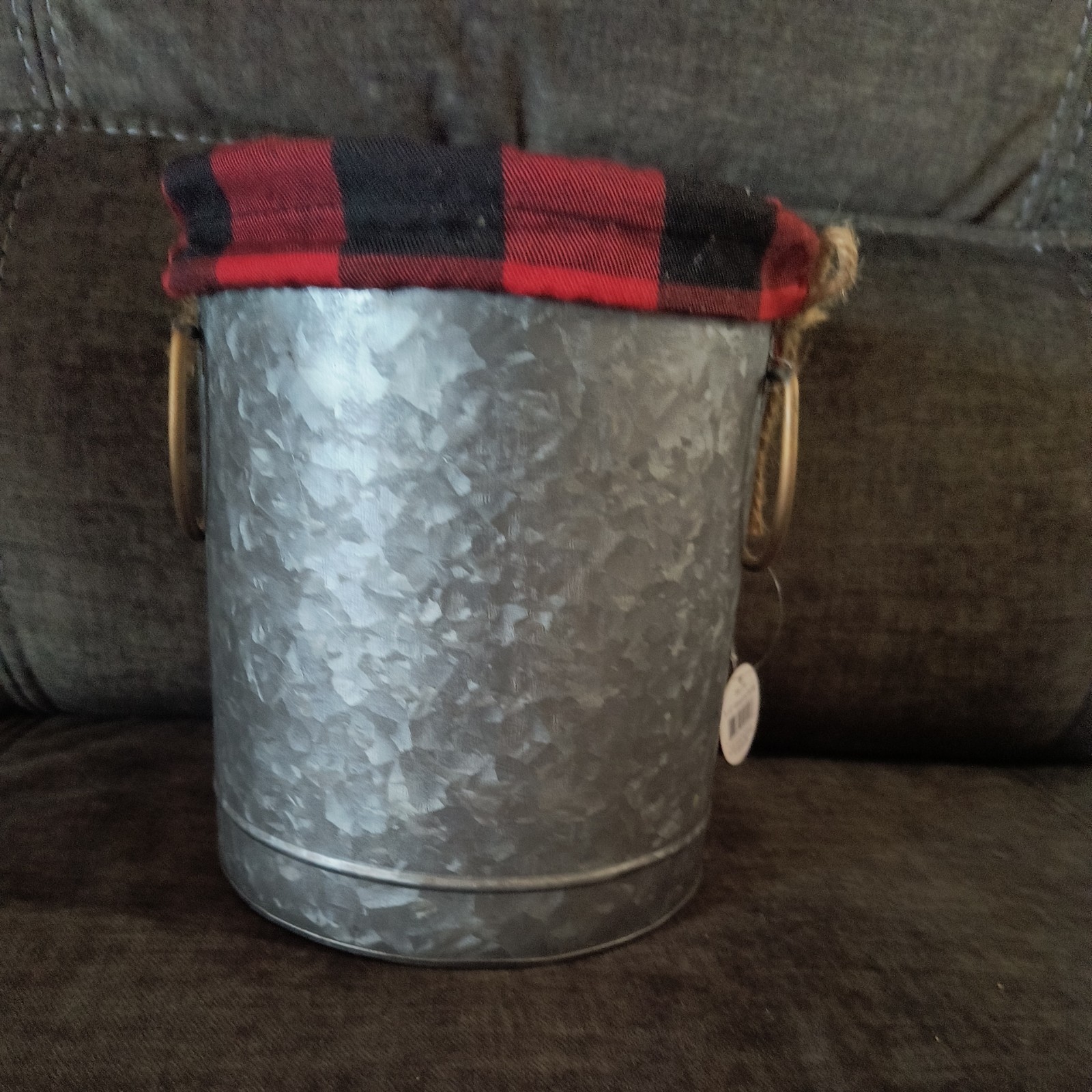 Rustic Galvanized Metal Basket w/Buffalo Plaid Liner Cabin Deer Lodge Welcome