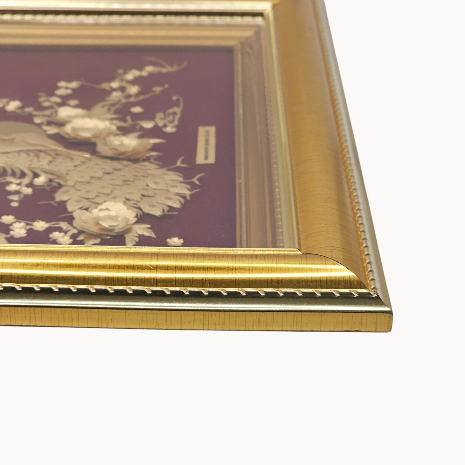 Innovative Gloves Art Frame Gold Frame Red Velvet Matted 3D Peacock Dried Floral