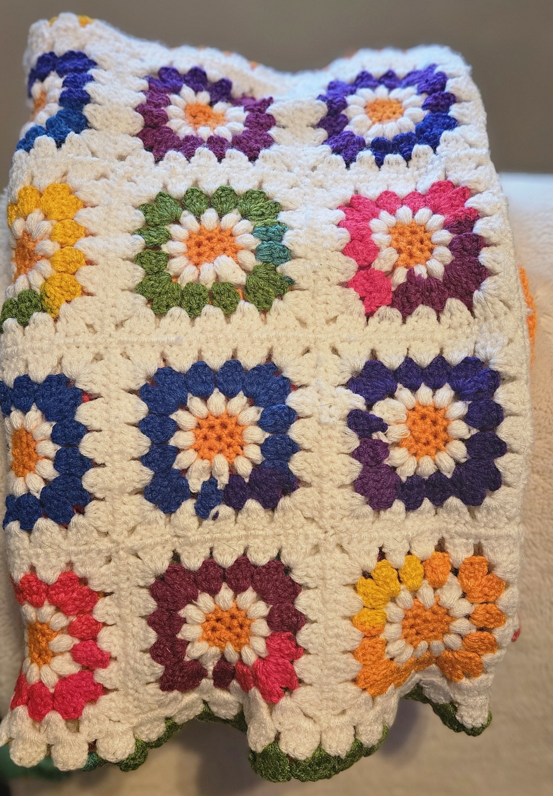 Vintage Handmade Crochet Daisy Granny Square Afghan Lap Throw 45 X 36 Colorful