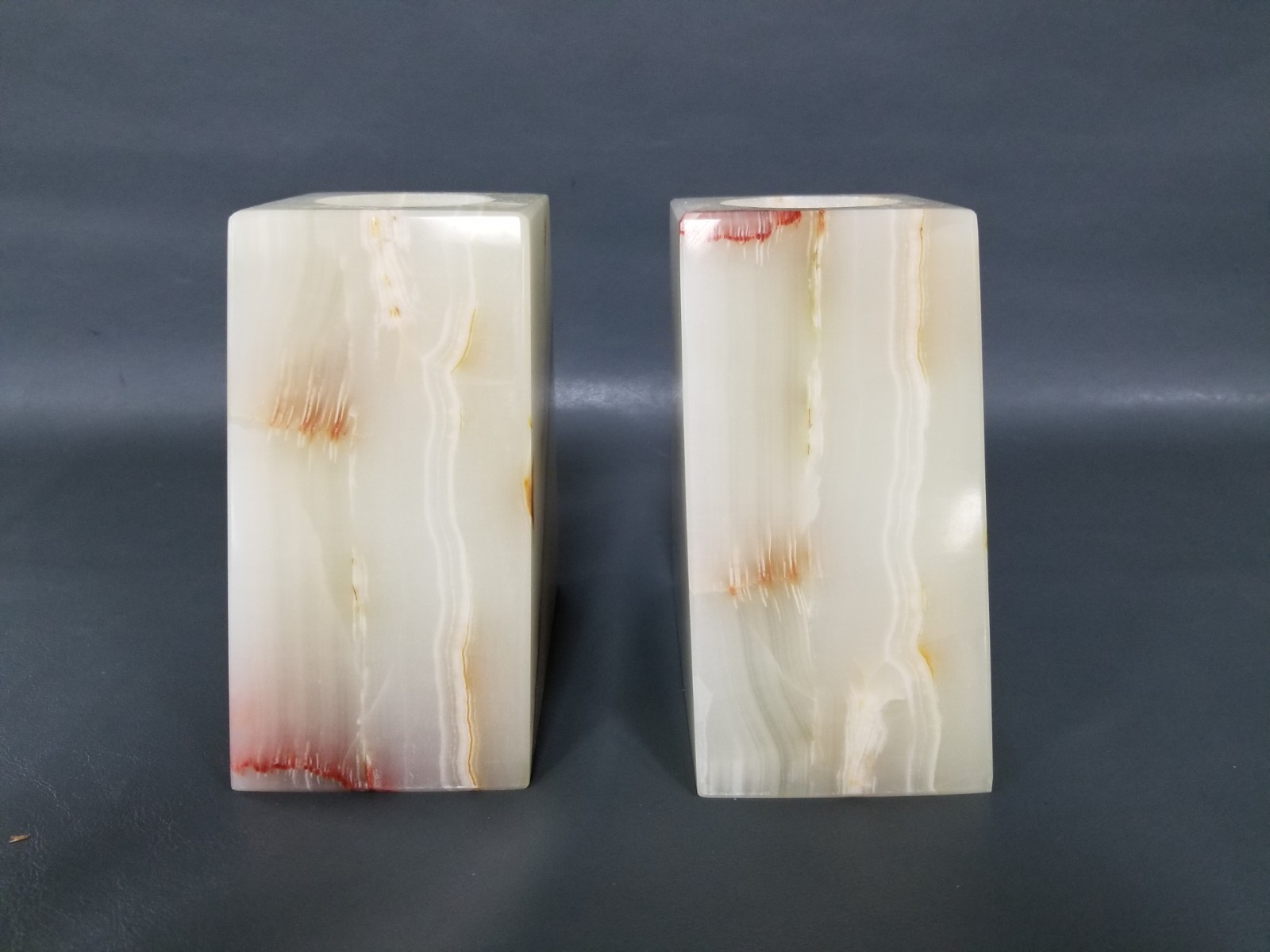 VTG 5″ Tall Solid Onyx Red / Gold / Tan Veined Candleholder Bookends – Slanted