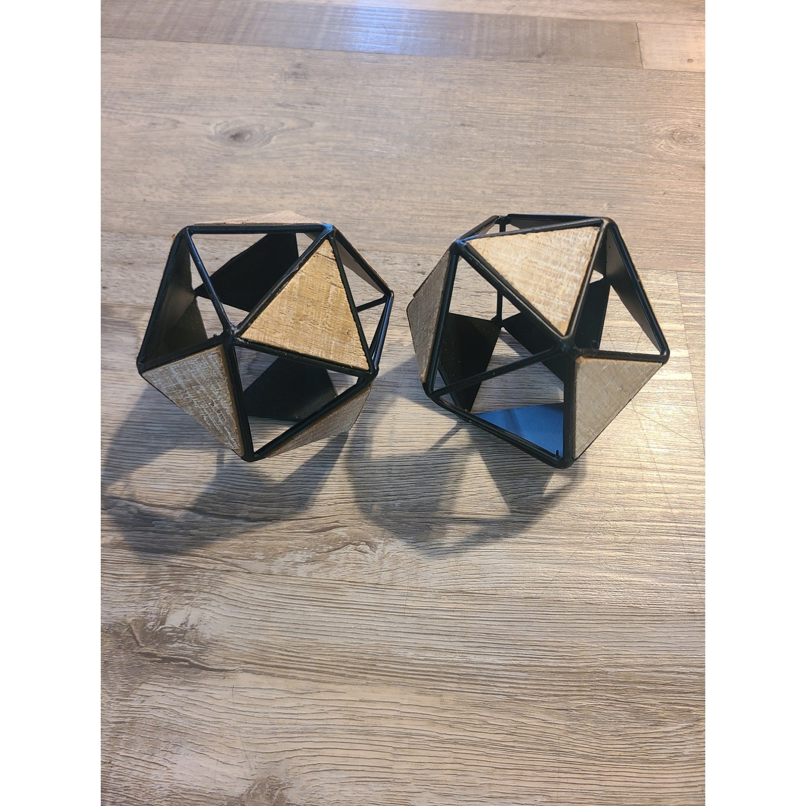 Unknown brand pair of geometric black metal sphere home decor