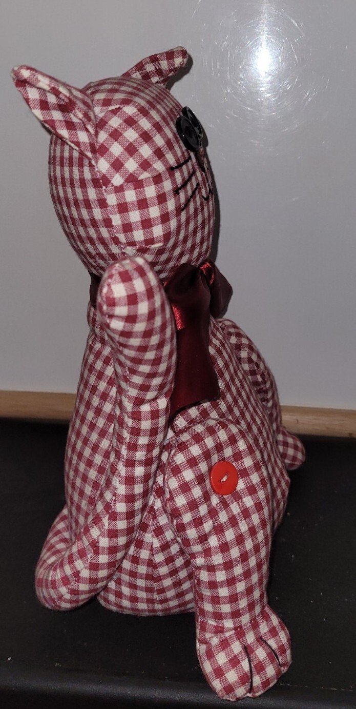 DELTON FABRIC CAT DOOR STOP PLAID CHECKED MAROON TAN COTTON POLYESTER SAND