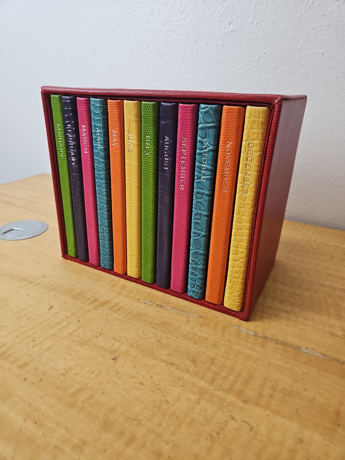 Pottery Barn NOTEBOOKS OF THE YEAR boxed set, red box, multicolor books unused