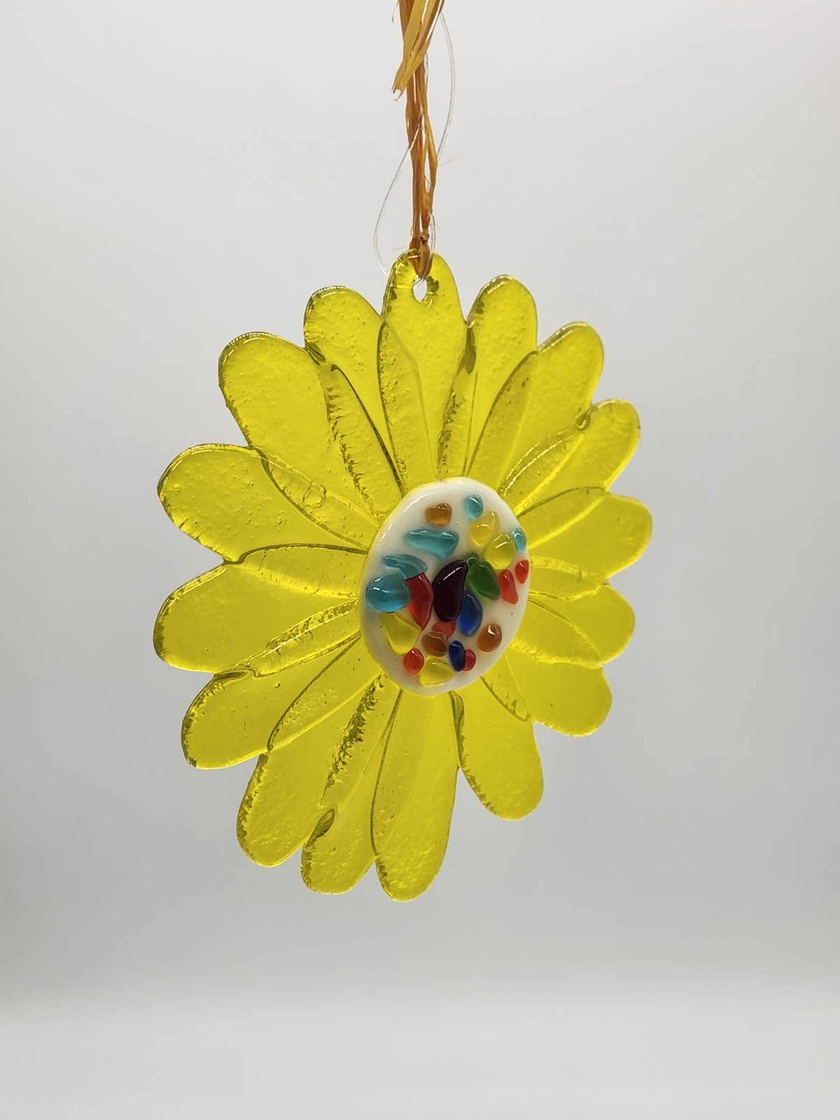 Handcrafted Fused Glass Yellow Daisy Suncatcher Ornament 4″ x 4″