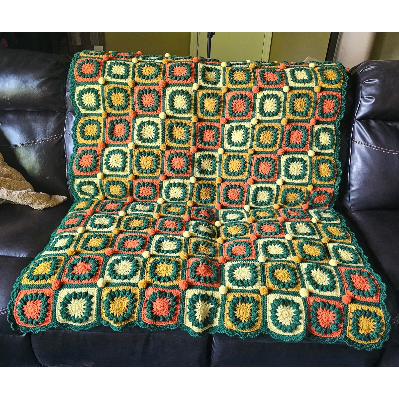 GRANNY SQUARE AFGHAN 4′ x 6′ Crochet Colorful Puff Balls Scalloped Edge GIFT