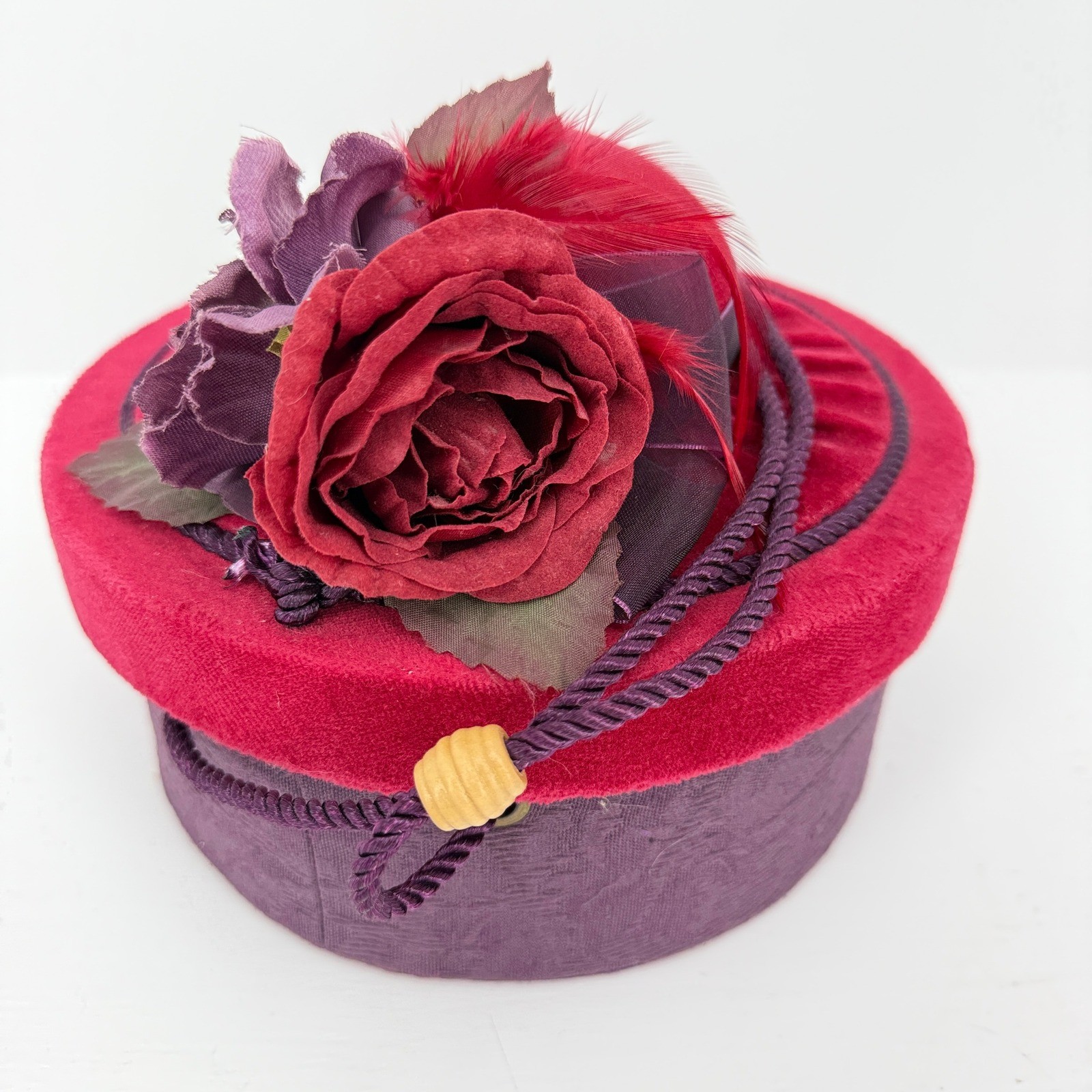 Unbranded Hat Shaped Trinket Box Womens OS Red Purple Excellent Velvet Rose