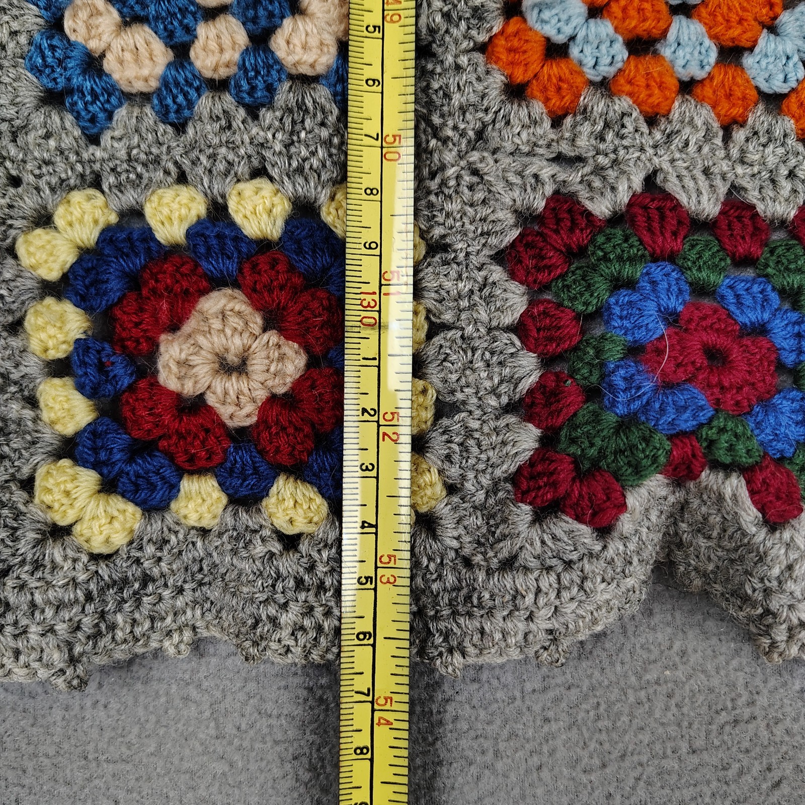 Vintage Granny Square Blanket Crochet Afghan Lap Couch Back 54×41 Gray Border EC