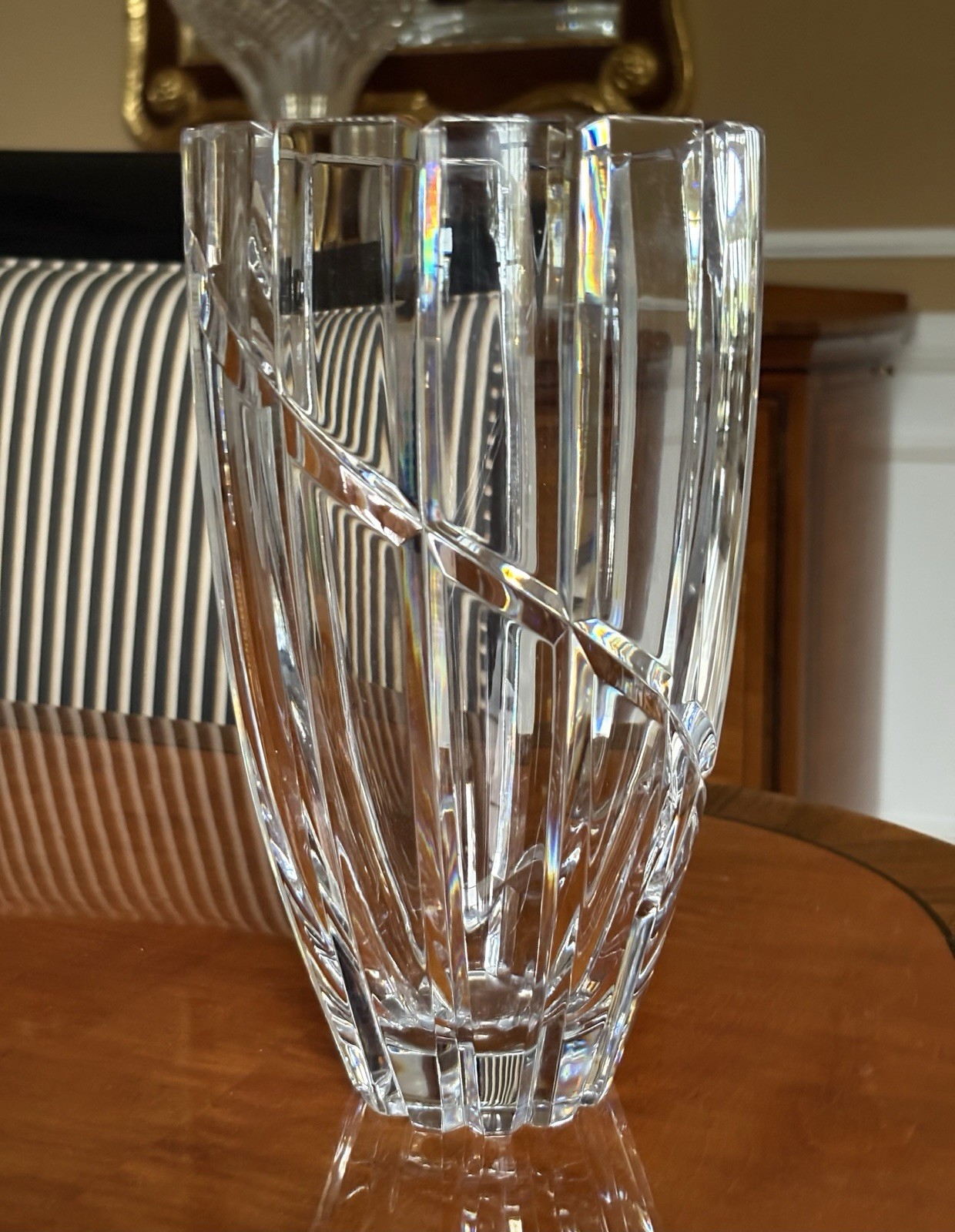 Stunning Vintage 10” Heavy Modern Contemporary Crystal Vase 6.1 Lbs- Excellent!