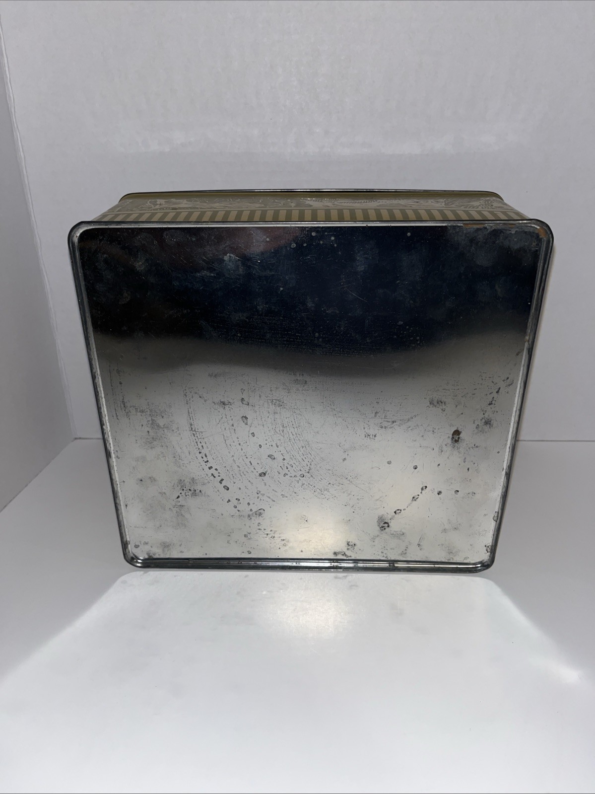 Decorative Tin Reproduction Of 1881 Oil Painting “The Artist Garden” By Monet