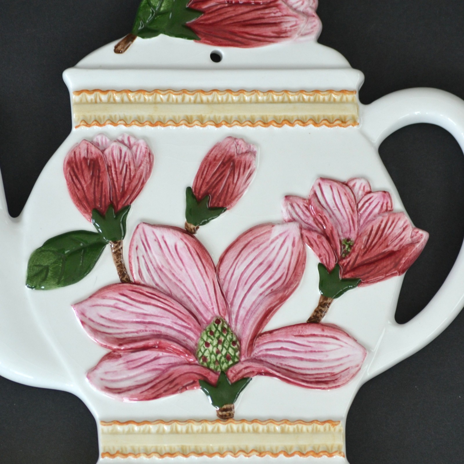 Teapot Shape Ceramic Plaque Wall Hanging Pink Floral Kitchen Home Decor