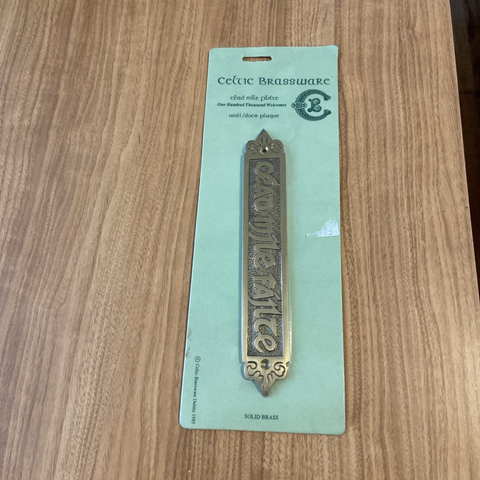 Celtic Brassware Dublin 1985 Wall/ Door Plaque One Hundred Thousand Welcome New