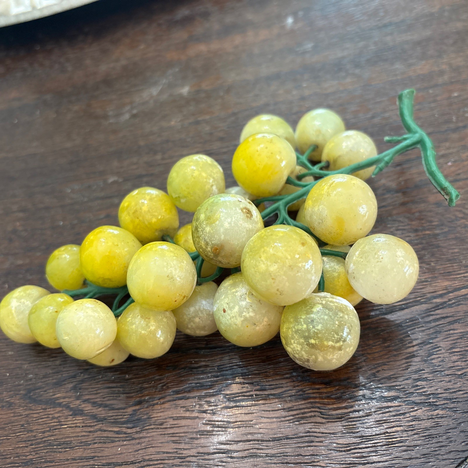 Vtg Alabaster Green Yellow White Grape Cluster, Stone Fruit Decor, Marbling