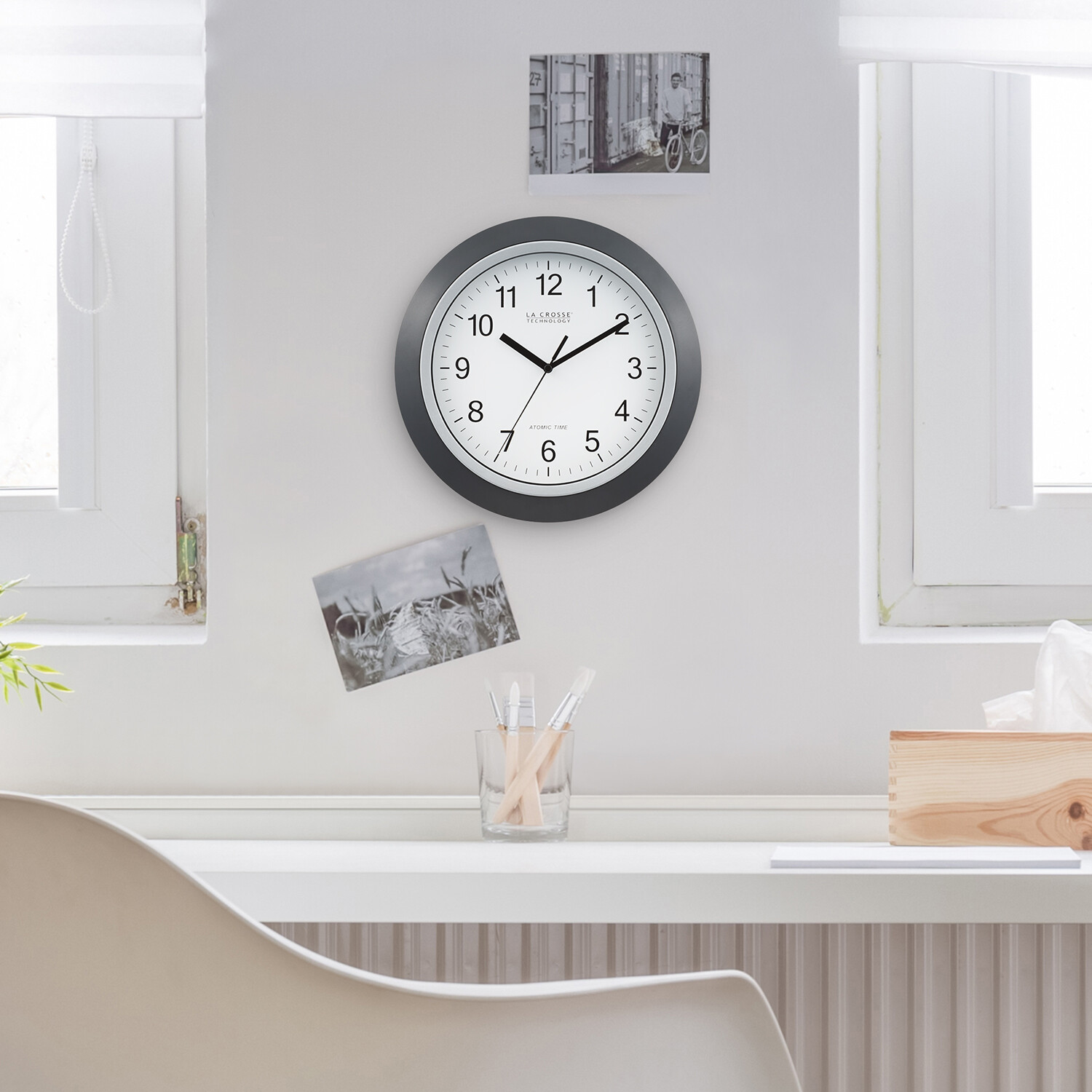 WT-3129B La Crosse Technology 12″ Atomic Analog Wall Clock – Black NIB