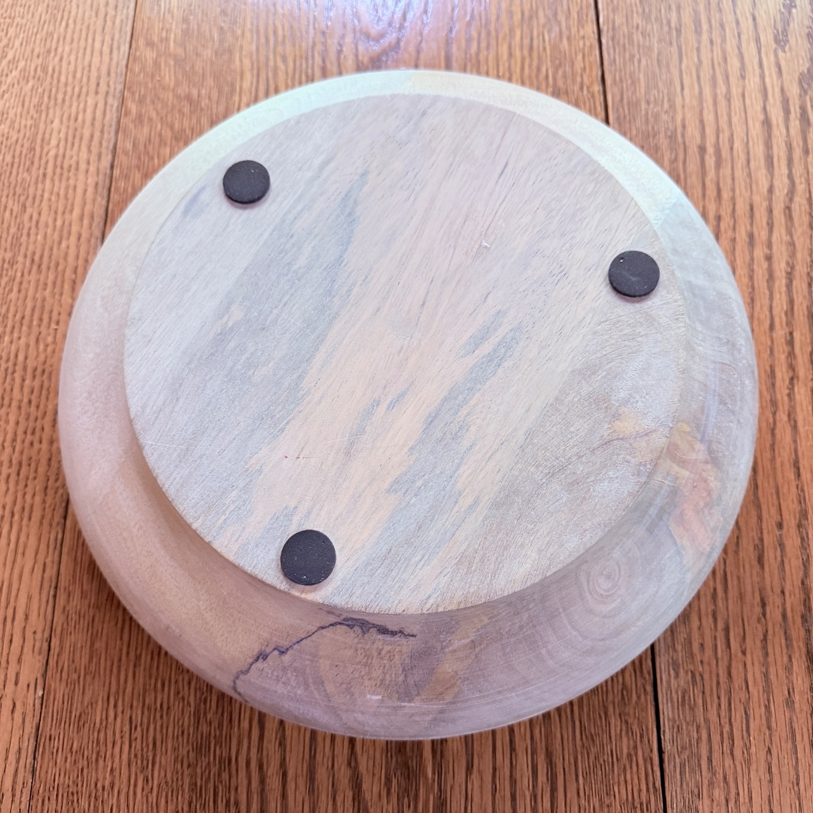 Rustic Paulownia Wood Bowl in a Washed White Finish. Centerpiece Faux Fruit Keys