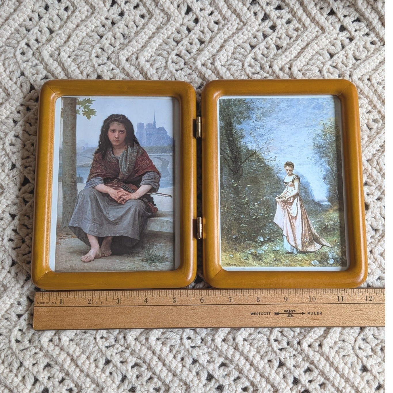 Vintage Wood Folding Double Picture Frame Bouguereau Corot Art Prints 8×5.5