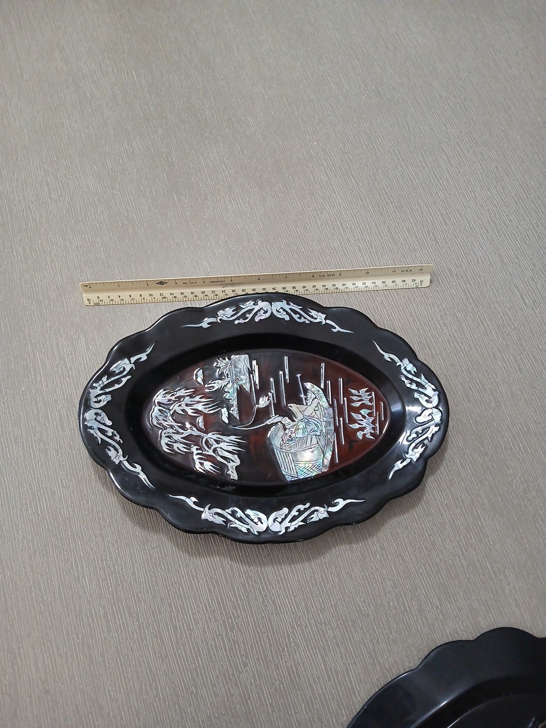 2 Oreintal Hanging Wall Plates