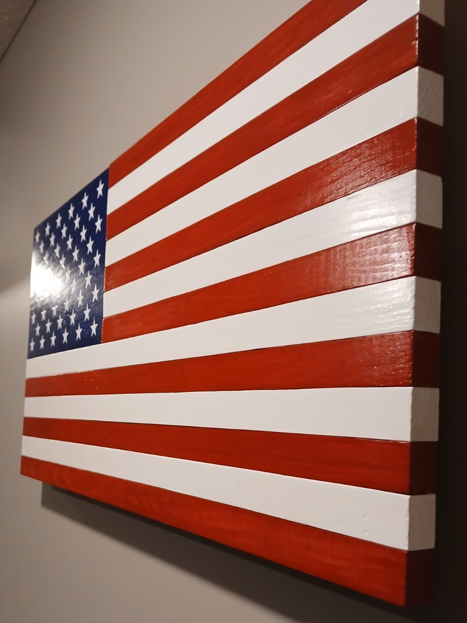 RUSTIC WOODEN AMERICAN FLAG HANDCRAFTED RED WHITE BLUE 50 STAR 24 X 13 IN STOCK