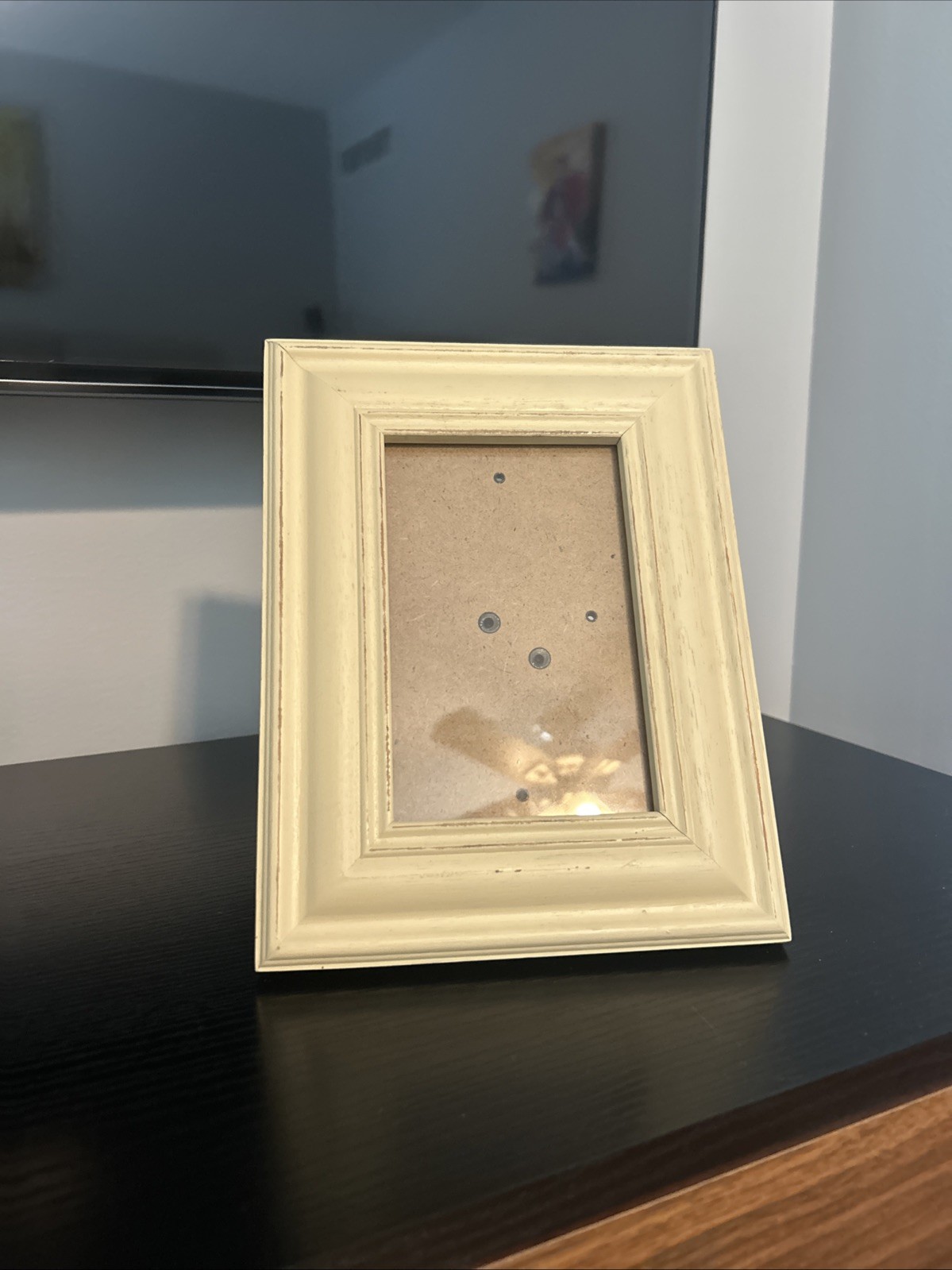 Rustic White Picture Frame Fits 4 x 6 in Pictures