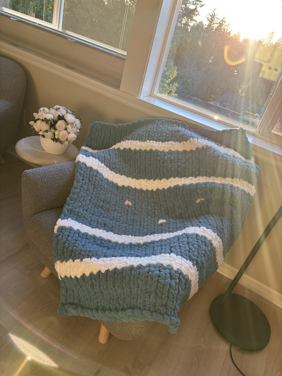 100% Handmade Chunky Yarn Blanket