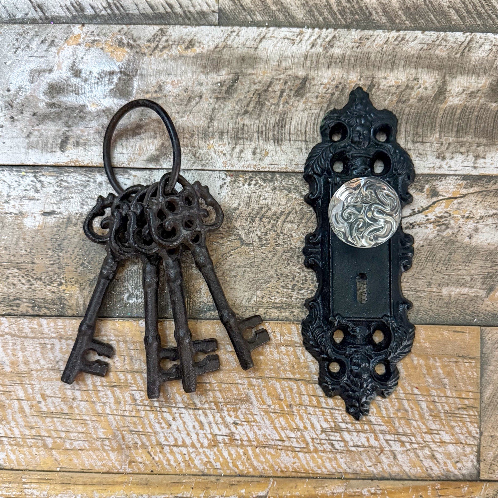 Antique Style Cast Iron & Glass Door Knob Plate Wall Hook & Skeleton Key Set