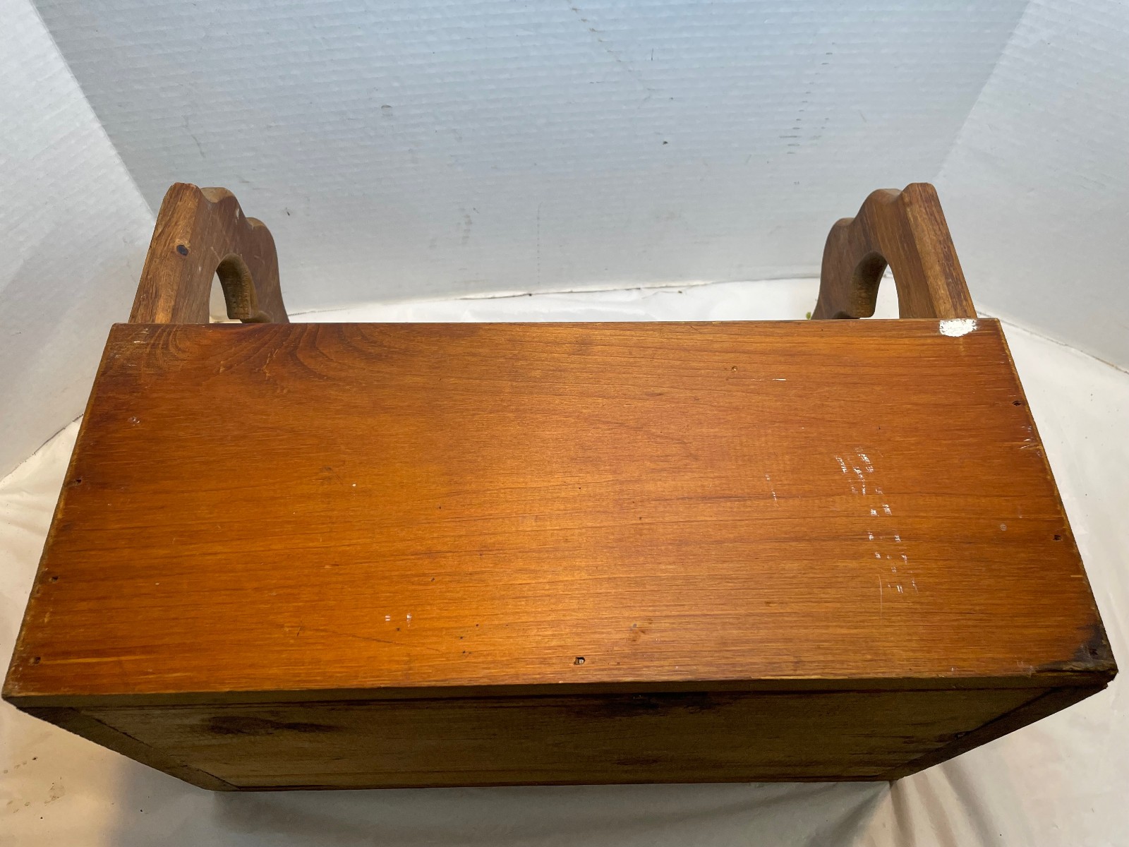Vintage Large Wooden Garden Caddy Tool Storage Tray Heart Inserts 18″ Long