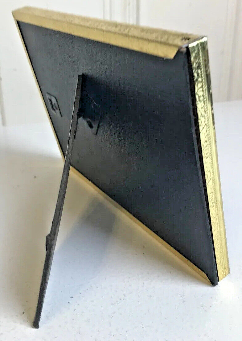 Vintage Brass Tone H/V Standing Picture Frame Cardboard Back Cl Glass 4.75 x 6″