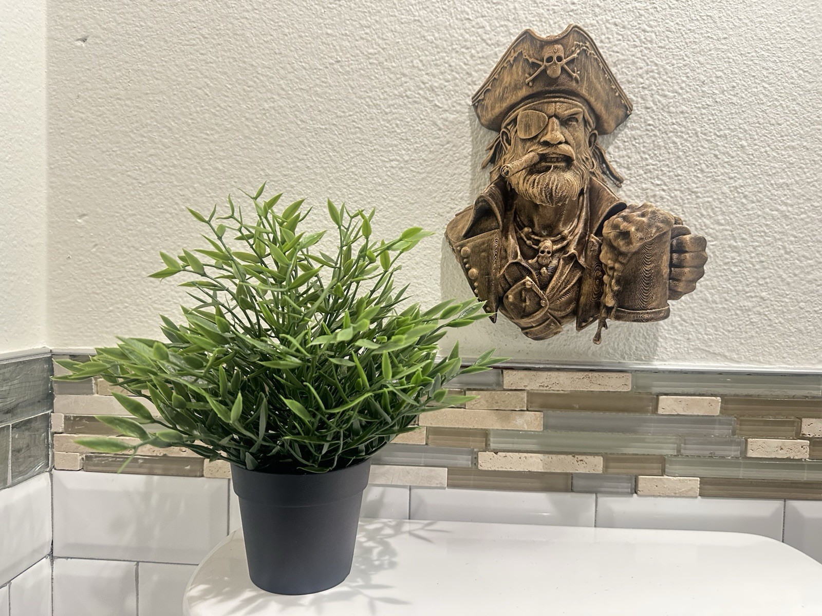 Pirate Wall Mount Skull Decor Gothic Buccaneer Nautical Bar Art Man Cave Painted