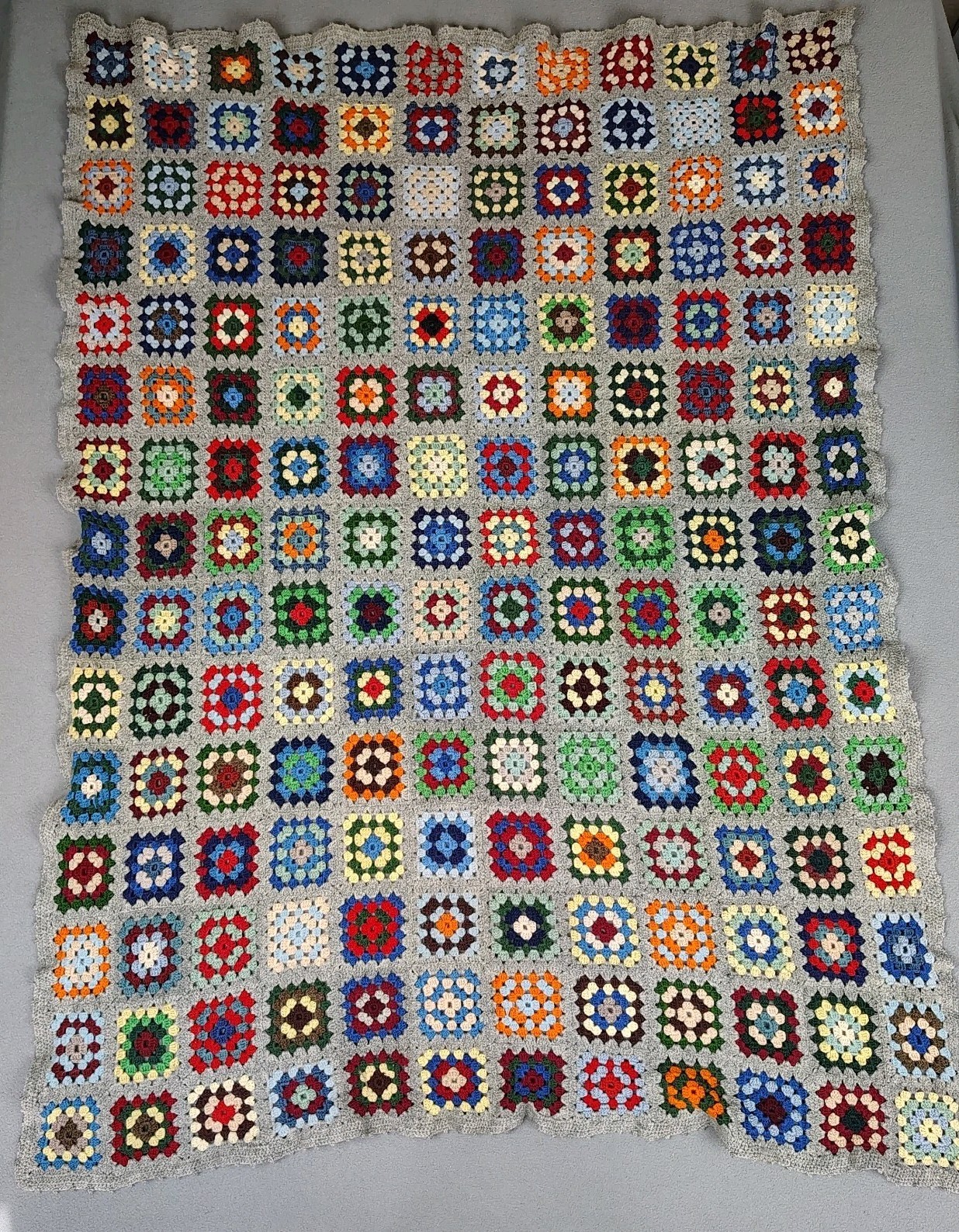 Vintage Granny Square Blanket Crochet Afghan Lap Couch Back 54×41 Gray Border EC