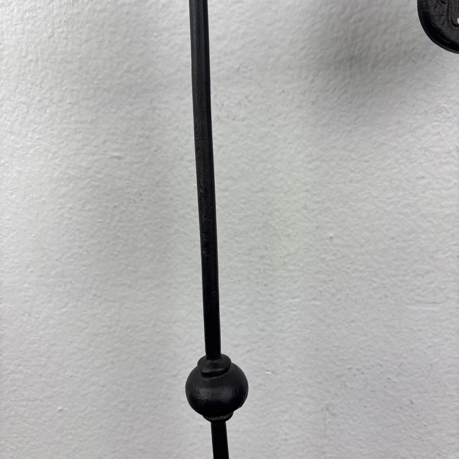 Pottery Barn Emily & Meritt Arrow Metal Heart Weathervane Jewelry Holder Display