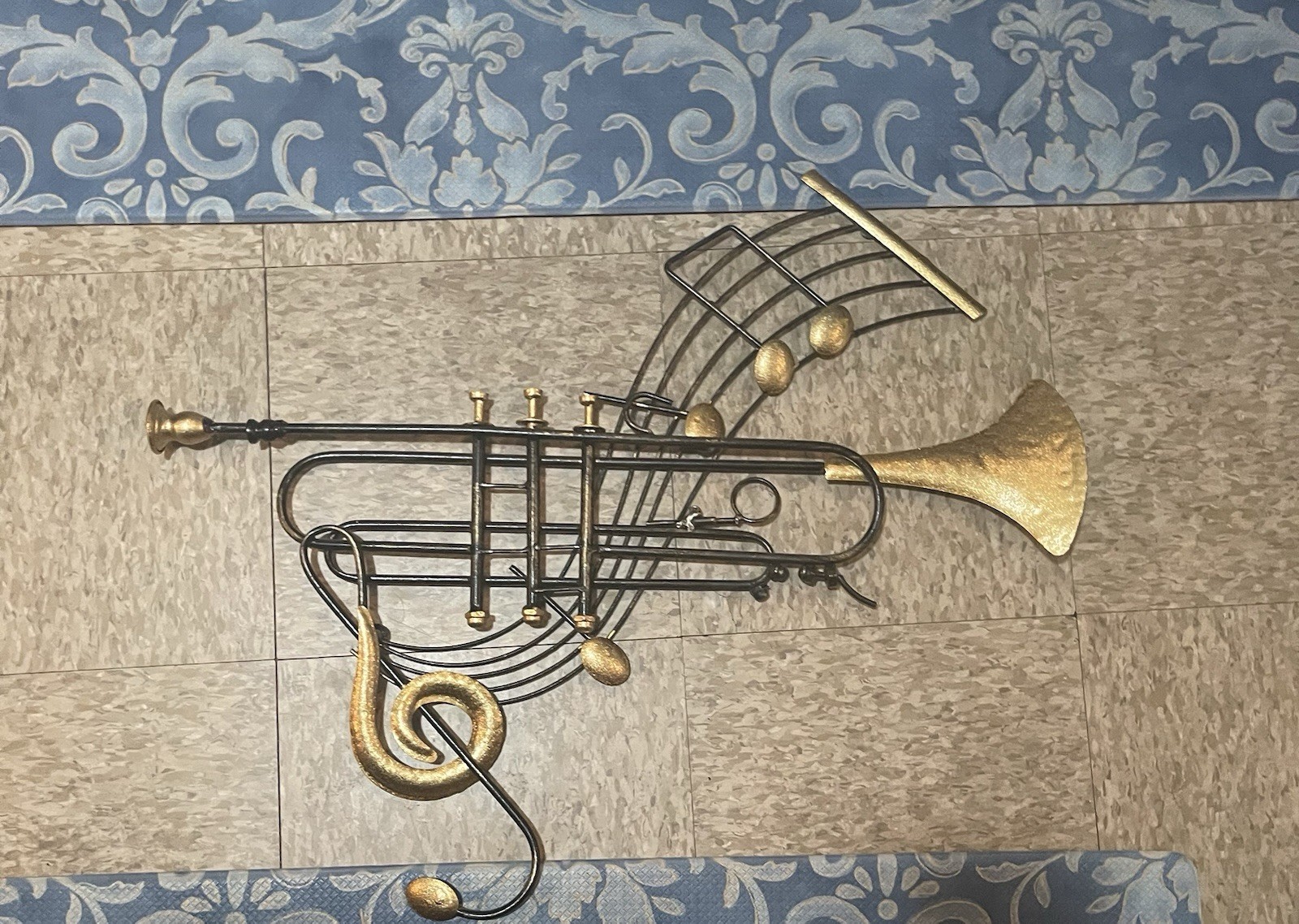 Large Metal Trumpet Music Wall Decor Plaque Black Gold Modern Abstract Art
