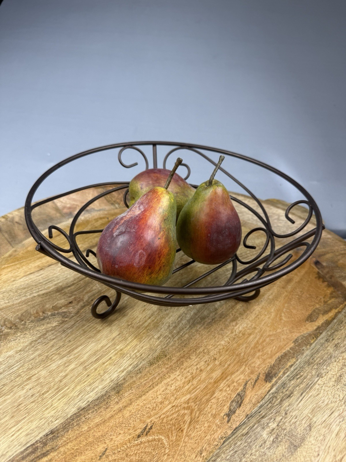 Decorative Metal Fruit Basket Scrollwork Centerpiece Bowl Bronze 12”