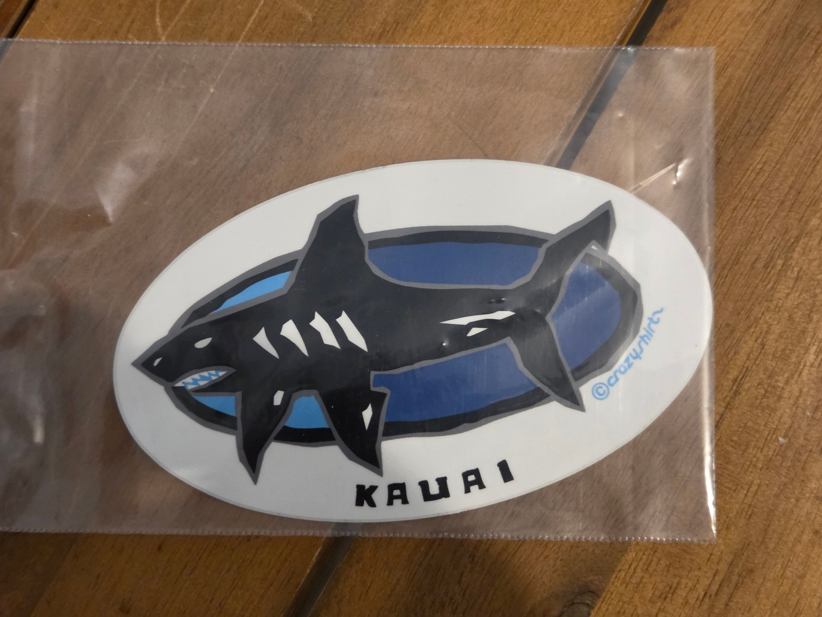 NEW, sturdy vinyl sticker, vinyl decal, HAWAII, oval SHARK, Kauai, 5 x 3″
