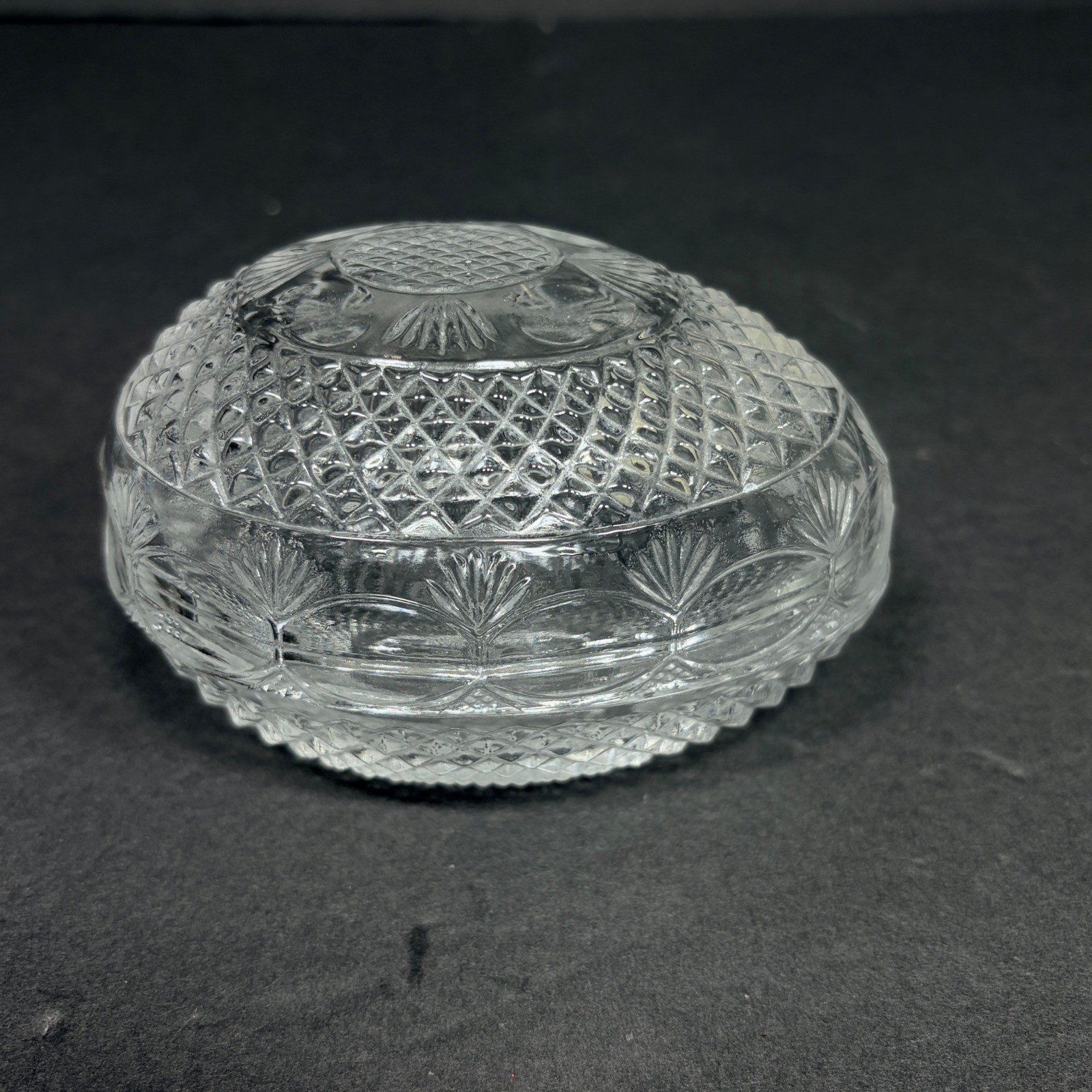 Avon Fostoria Glass Egg Soap Dish Mother’s Day 1977 Collectible Orig Sticker