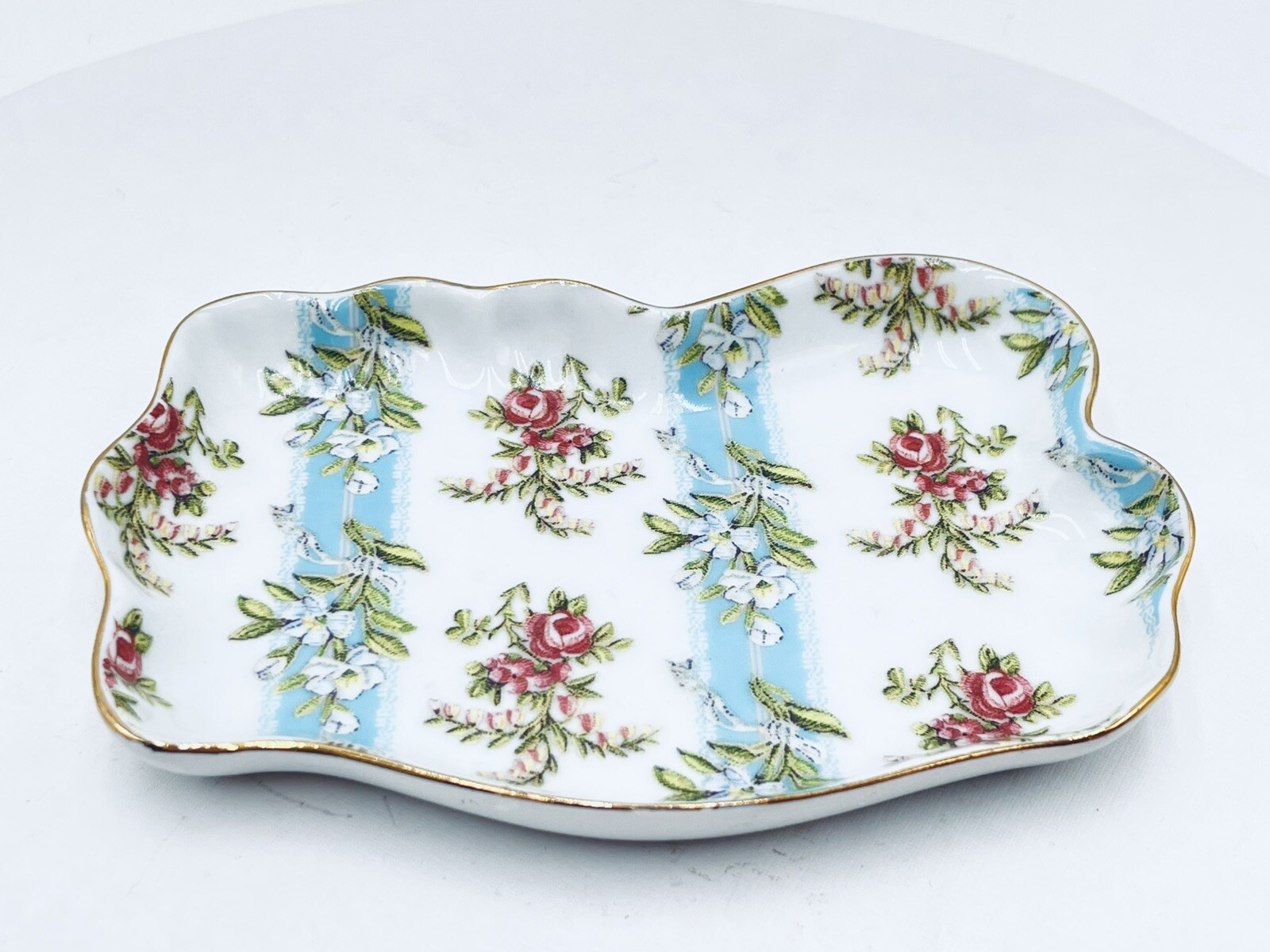 Andrea by Sadek Soap or Trinket Dish Tray Shabby Cottage Chic French Set of 2