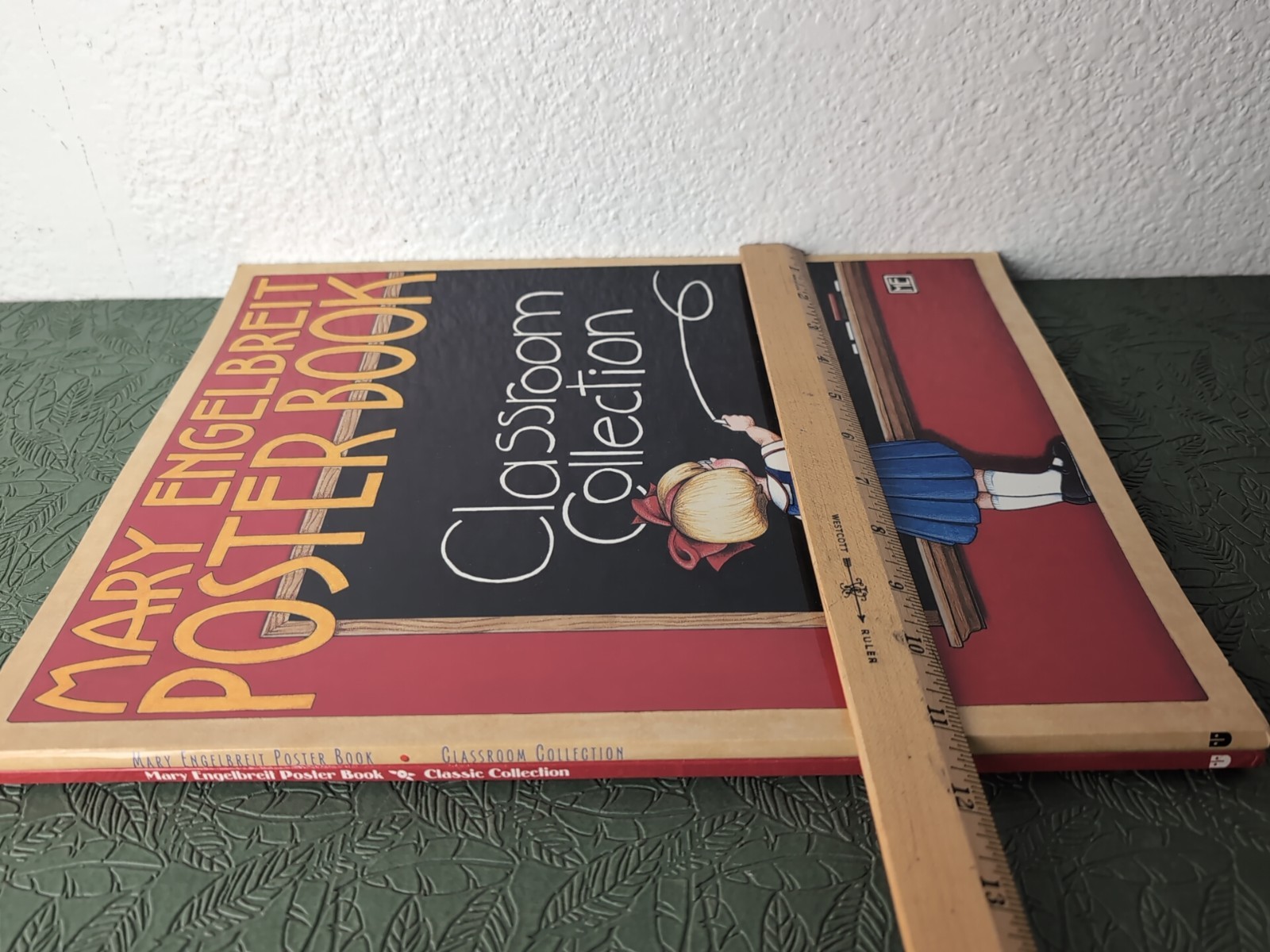 Mary Engelbreit Poster Books Classic & Classroom Collections Lot 14×11