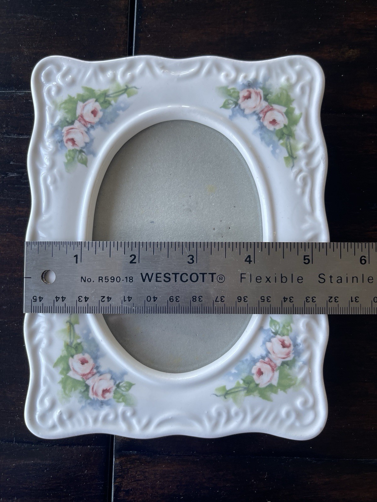 VTG Ceramic Oval Picture Frames White Pastel Florals, Made In Taiwan 5”x3”