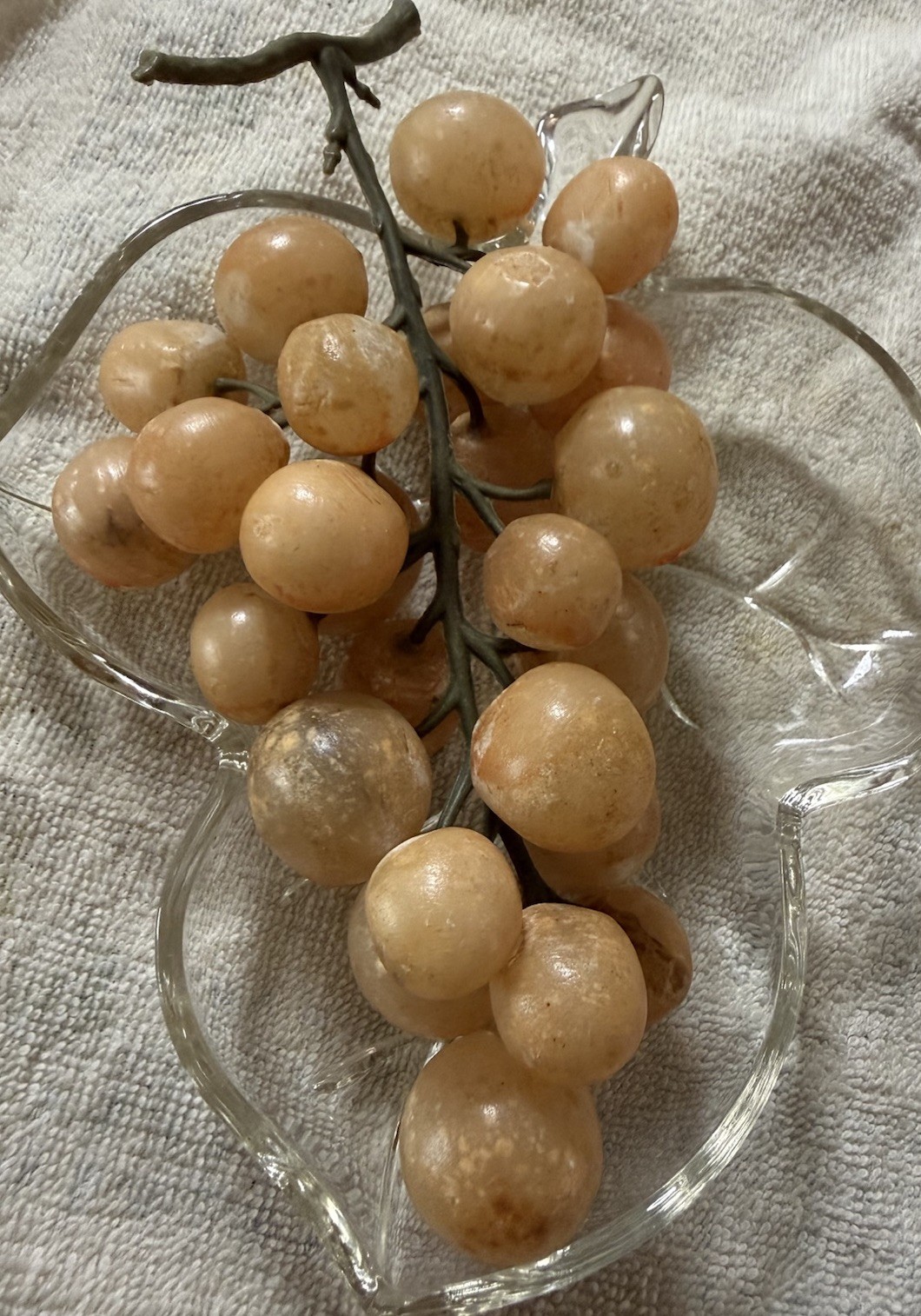 Vintage MCM Beige Italian Alabaster Stone Grape Cluster Sculpture 8.5” Table Top
