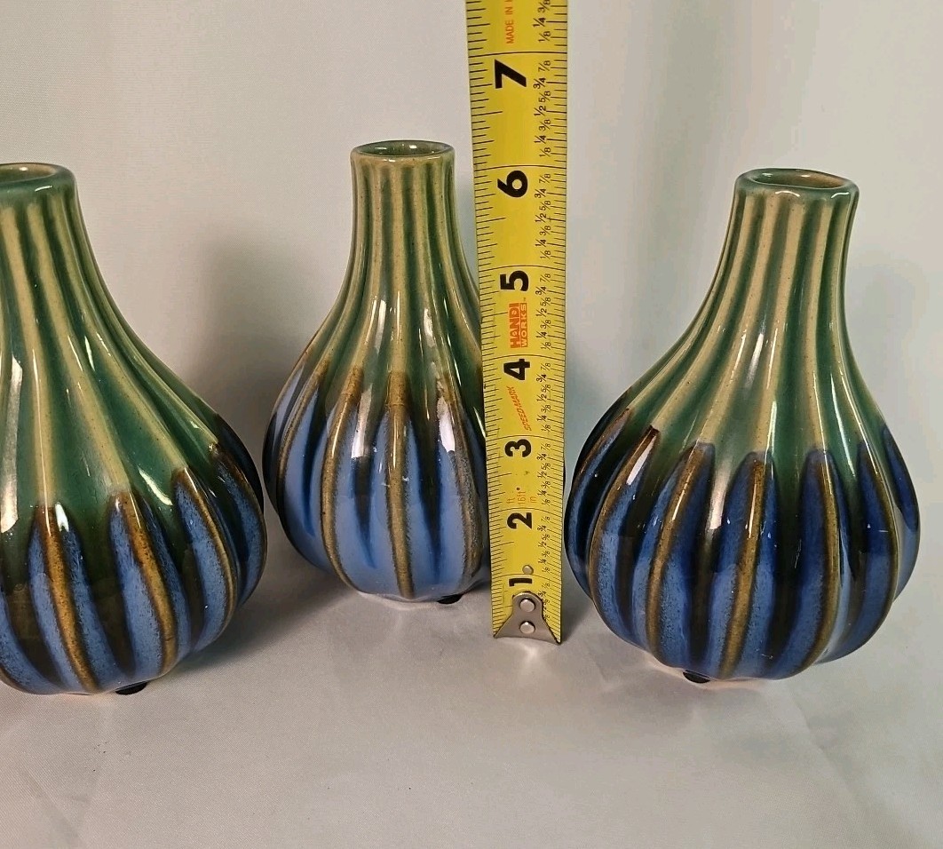Pier 1 Ribbed Bud Vases 6.5 Green Blue Brown Set Of 3 Centerpiece Home Decor NEW