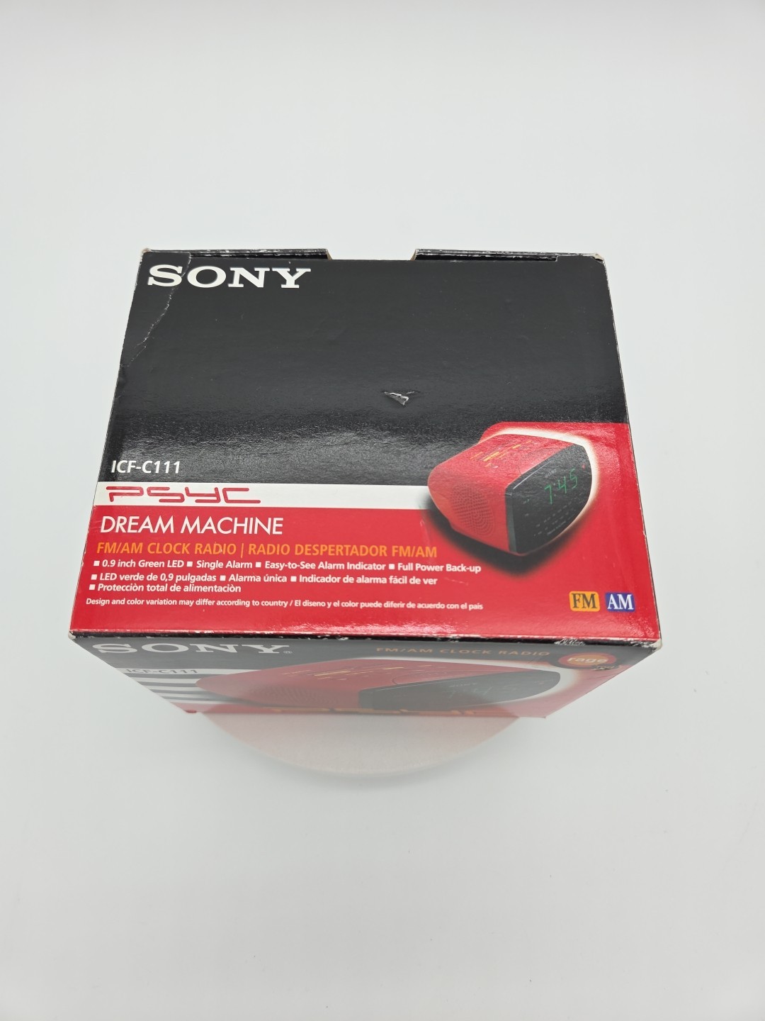 Sony Dream Machine LED AM/FM Alarm Clock Radio ICF-C111 Red Open With Box 90s