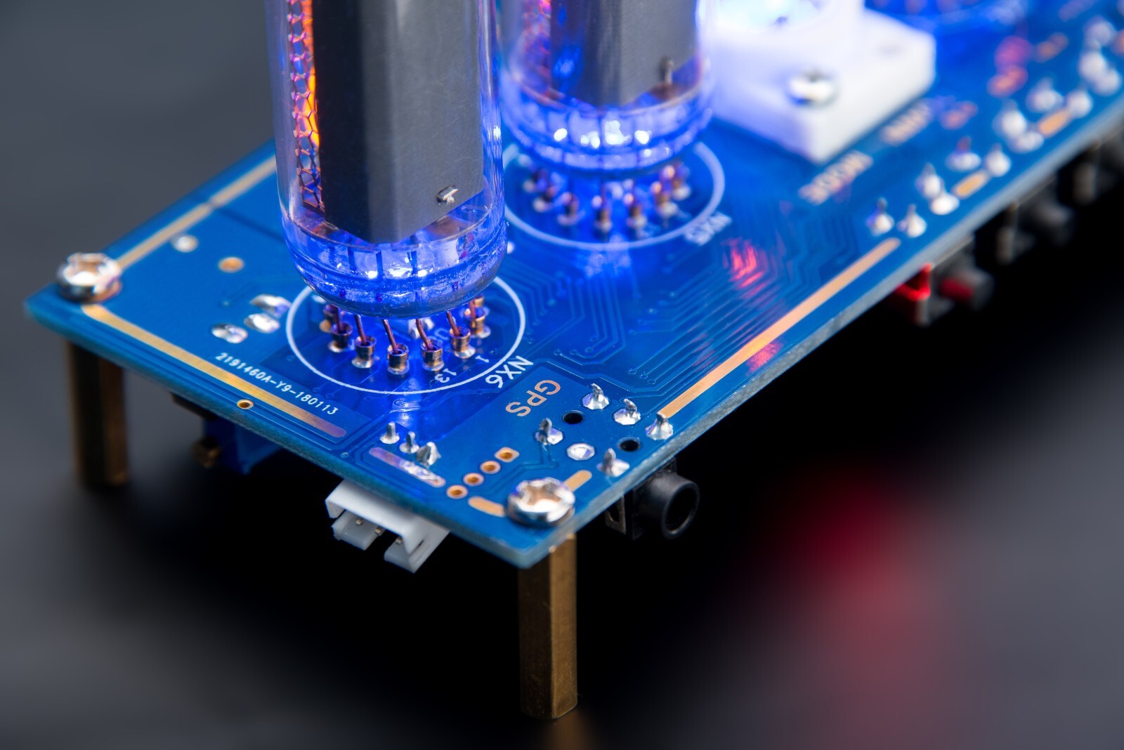 IN-8 Shield Nixie Clock with Sockets, Dots and options with Expedited shipping